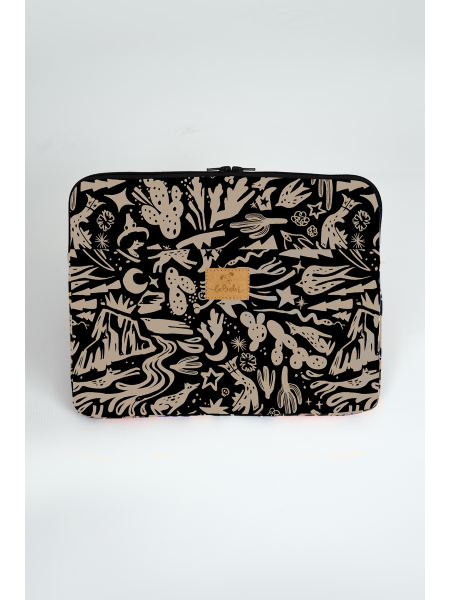 Laptop case size S/M WestWOOF story