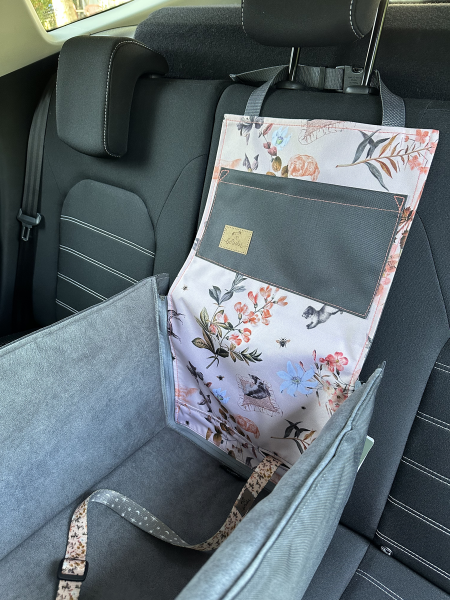 Mik &ndash; Dog Car Seat Mat for the Middle Seat with Built FlowerHAUer - In Bed and Safety Belt