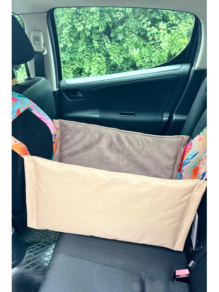 Mik - mata samochodowa HAU are you summer z legowiskiem dla psa na środek kanapy Z...